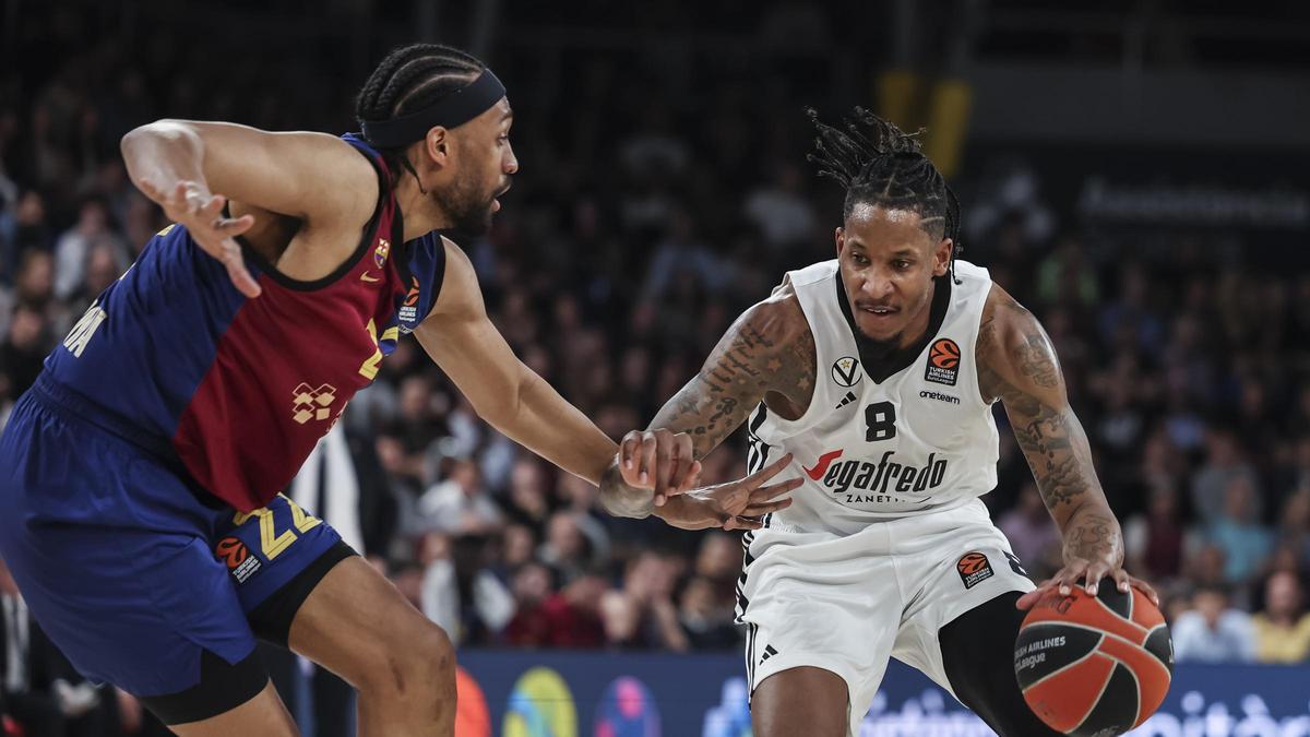 Will Clyburn y Jabari Parker en el Barça-Virtus Bolonia en el Palau Blaugrana.