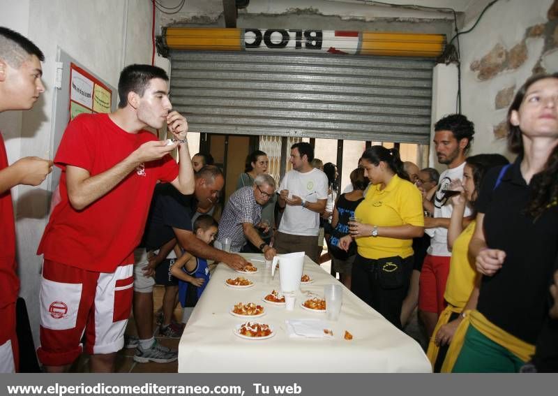 Vila-real disfruta de los toros y el concurso 'Creilla de l'infern'