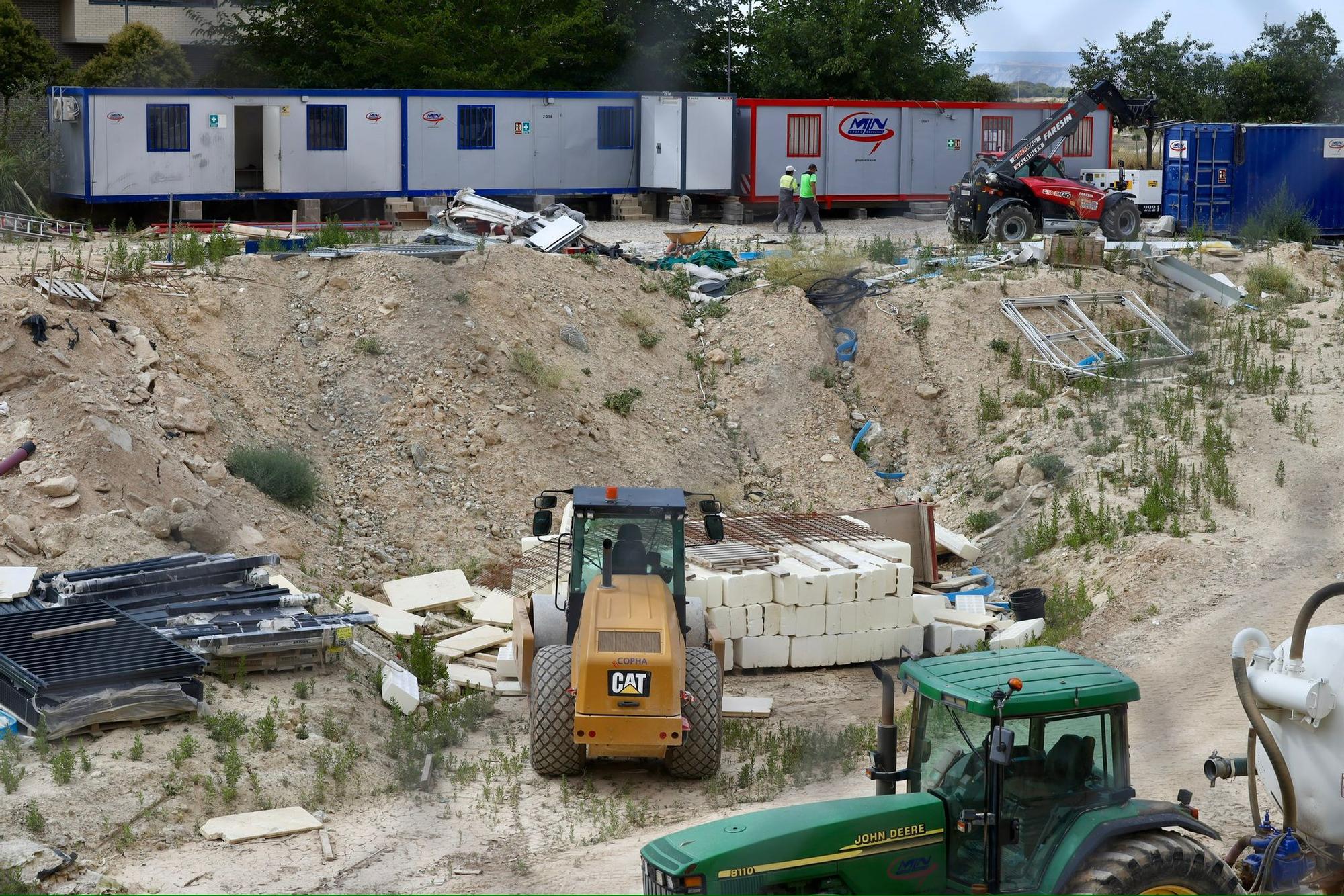 En imágenes | La DGA retoma las obras de Primaria del Ana María Navales