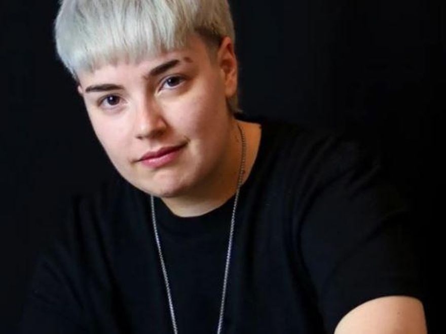 Esther Pina: una joven que ha llevado la música a aquellos que no la pueden oír