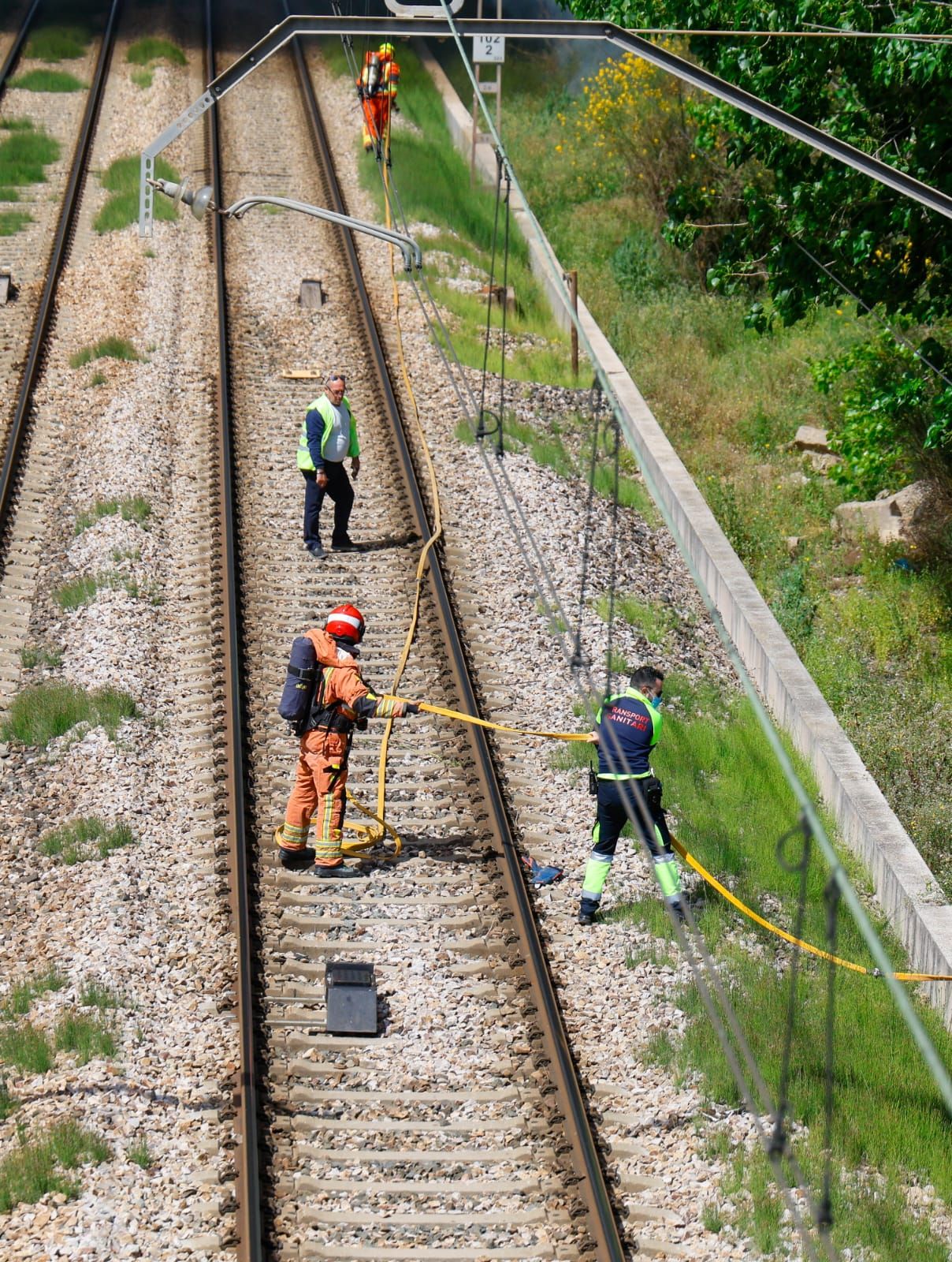 El incendio de la empresa de reciclaje de Silla, en imágenes