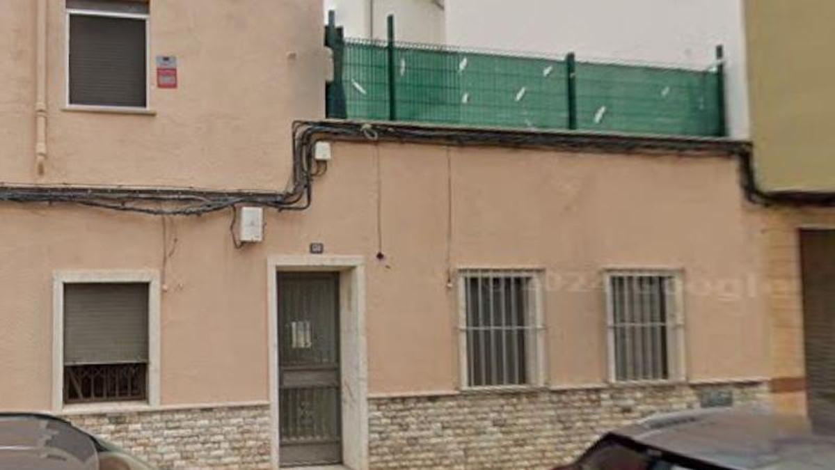 Domicilo del número 130 de la calle Regal de Palma, donde este domingo ha habido diez intoxicados por una fuga de gas.