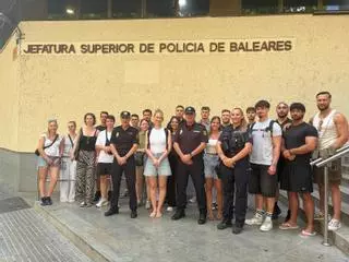 Alumnos de la Escuela de Policía de Berlín visitan la Jefatura de Palma