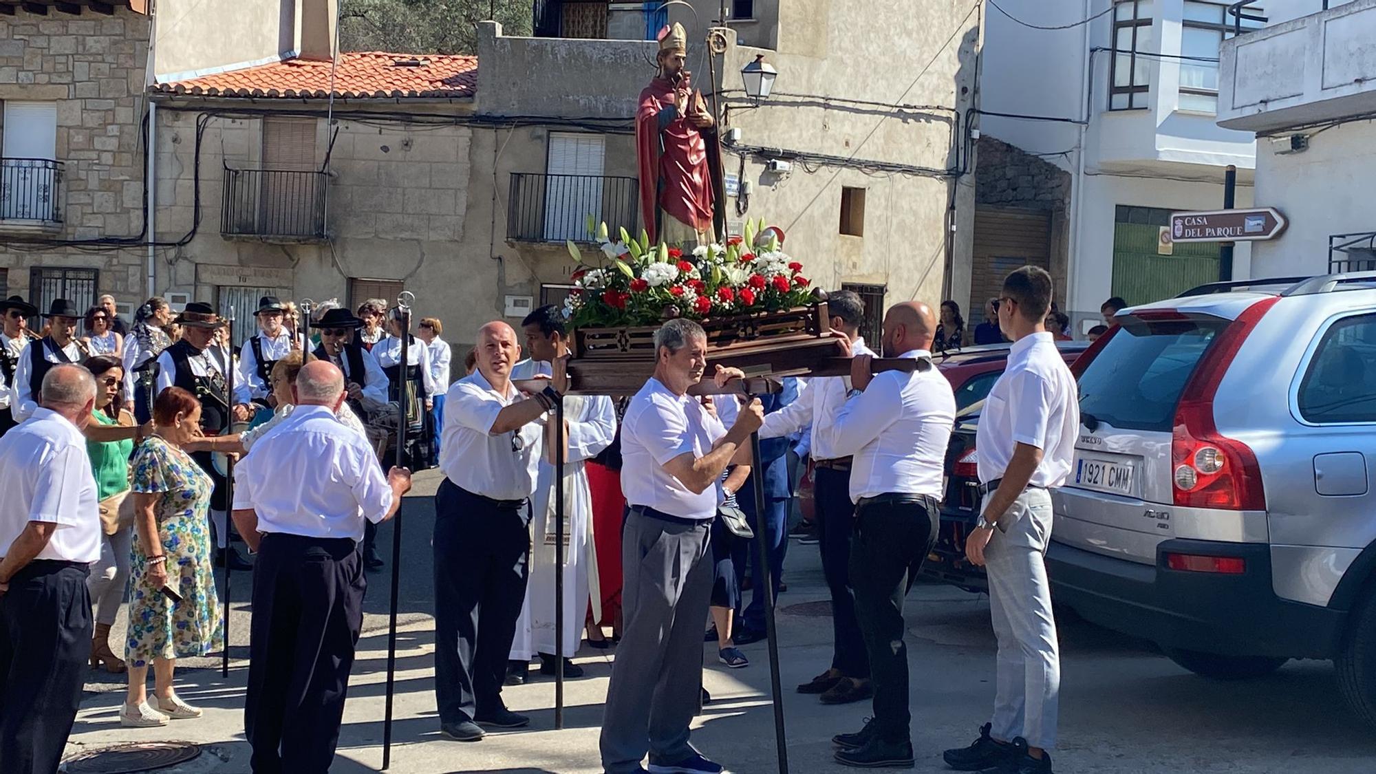 GALERÍA| Traslado de la Virgen de la Bandera en Fermoselle