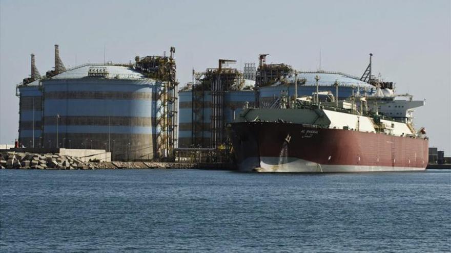 Traer un contenedor en barco de China a València baja de 15.000 a 5.000 dólares en un año