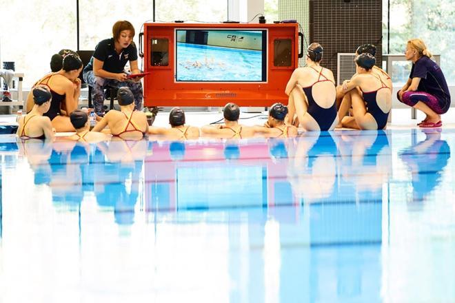 La seleccionadora española de natación artística, la japonesa Mayuko Fujiki, durante la entrevista que mantuvo con Efe en el Centro de Alto Rendimiento es vísperas de su entreno mundialista.