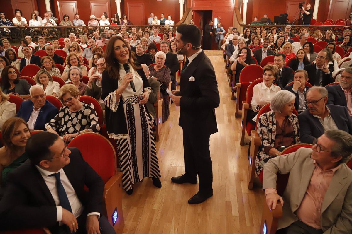 El Gran Teatro acogió en abri una gala organizada por el hospital Reina Sofía en homenaje a sus profesionales por el 50 aniversario del centro.