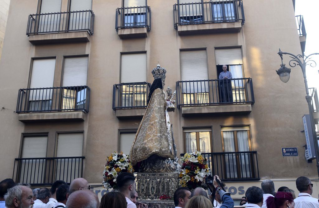 Murcia despide a la Fuensanta con flores y emoción