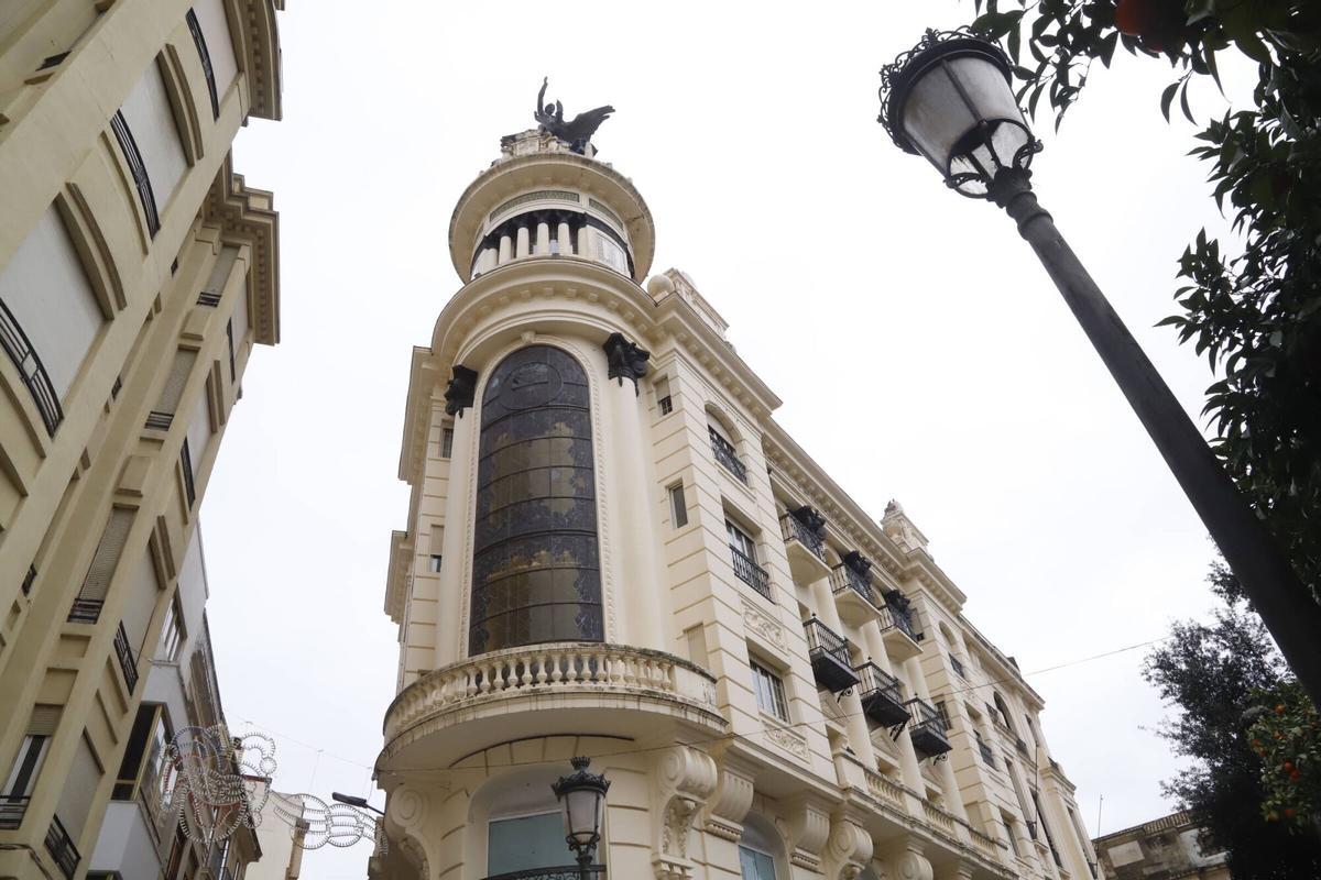 A.J.González Córdoba Apartamentos turísticos antiguo edificio de la Unión y el fénix y de seguros La Estrella en plaza de las Tendillas y Cruz Conde 2