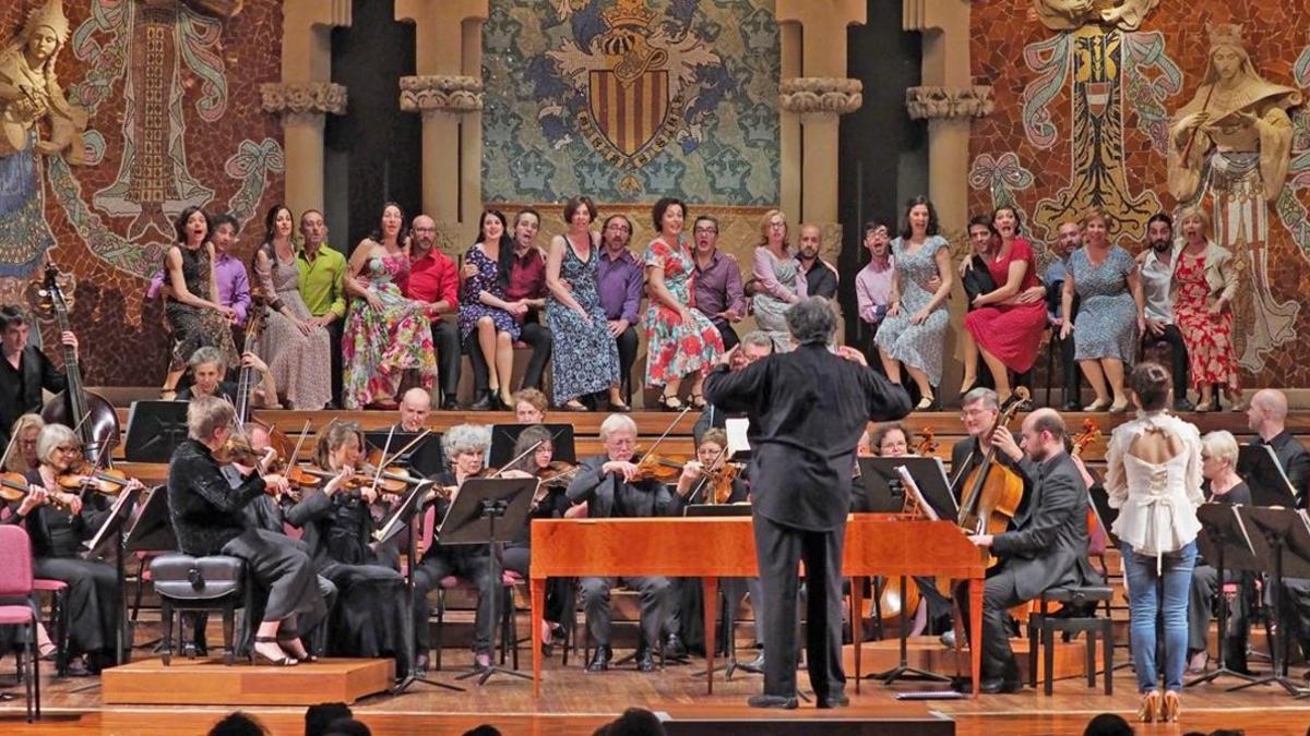 René Jacobs, en el podio del Palau de la Música, en la interpretación de 'Cosí fan tutte'.