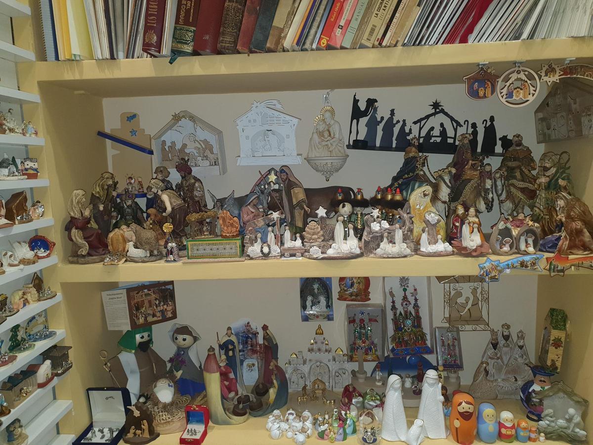 La sorprendente colección de 1.333 belenes en Orihuela que cumple medio siglo