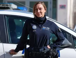 Natalia, la primera mujer policía de Sant Joan: «Lo difícil es aceptar que estás para hacer cumplir la ley, no para hacer justicia»