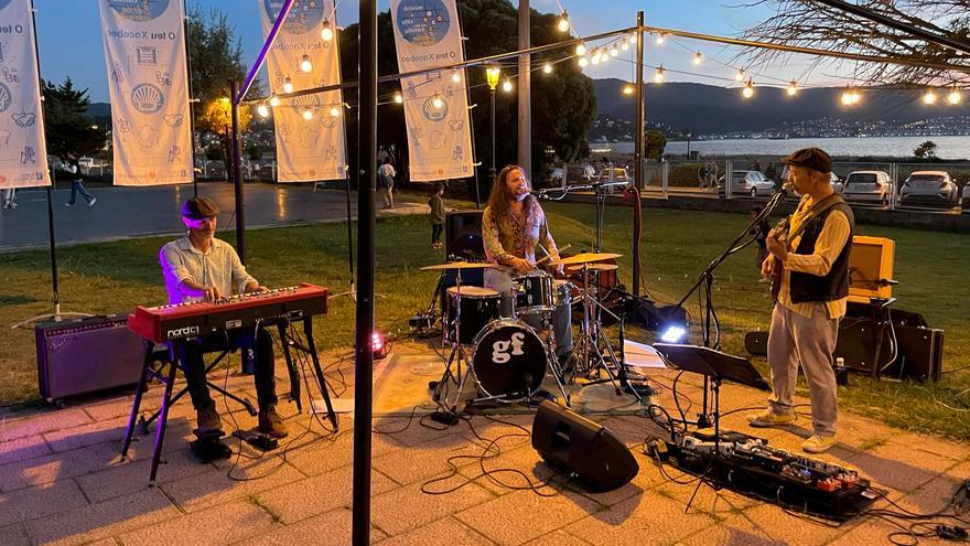 «Vermús de barrio» para gozar de la música local en Nigrán