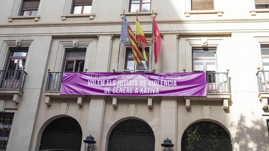 El gobierno de Xàtiva responde al PP exhibiendo las cifras de empleo