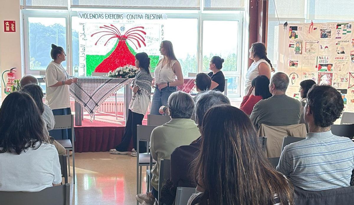Un momento da xornada inaugural do encontro docente centrado en Palestina. | FDV