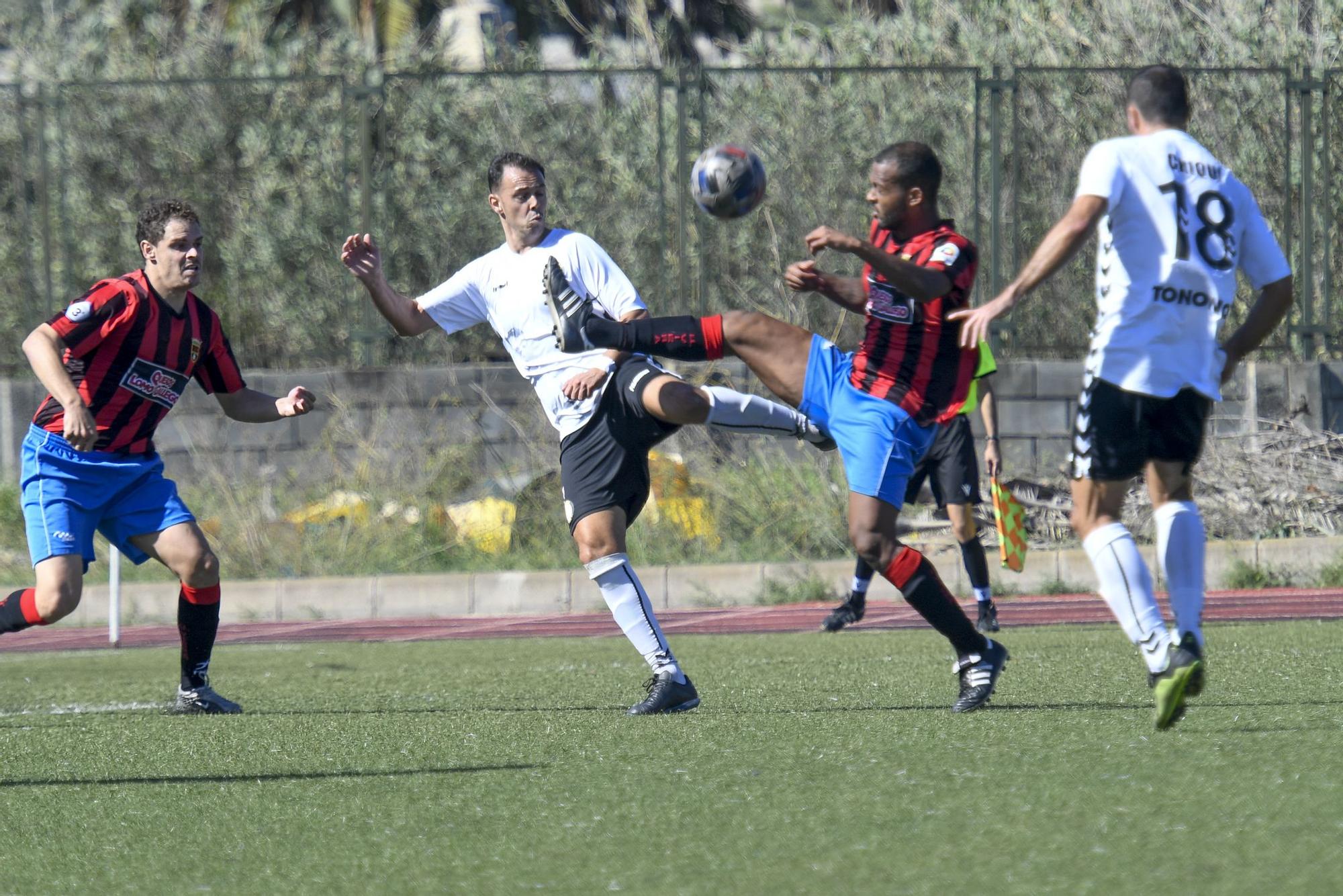 Partido entre el Arucas y el Unión Viera, de Tercera División