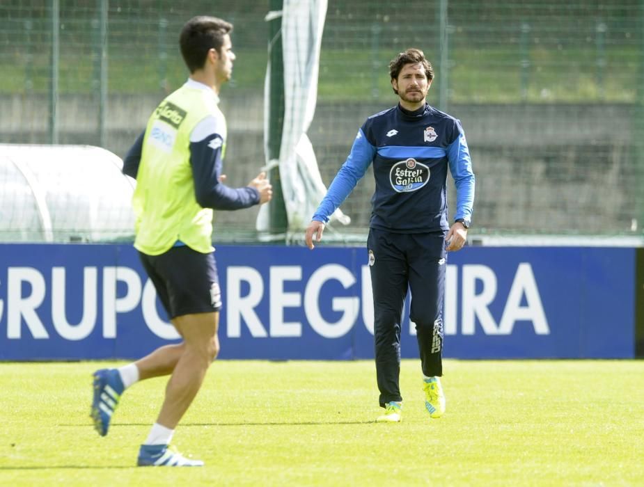 El Deportivo entrena para reponerse de la goleada