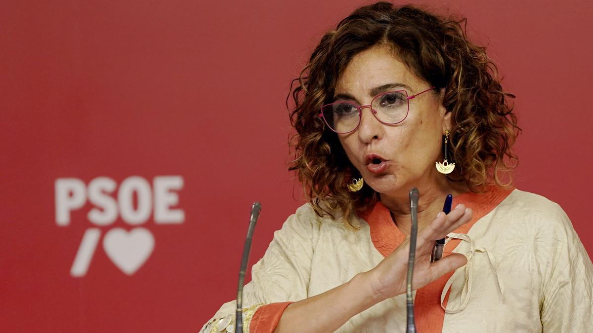 María Jesús Montero en rueda de prensa en el PSOE