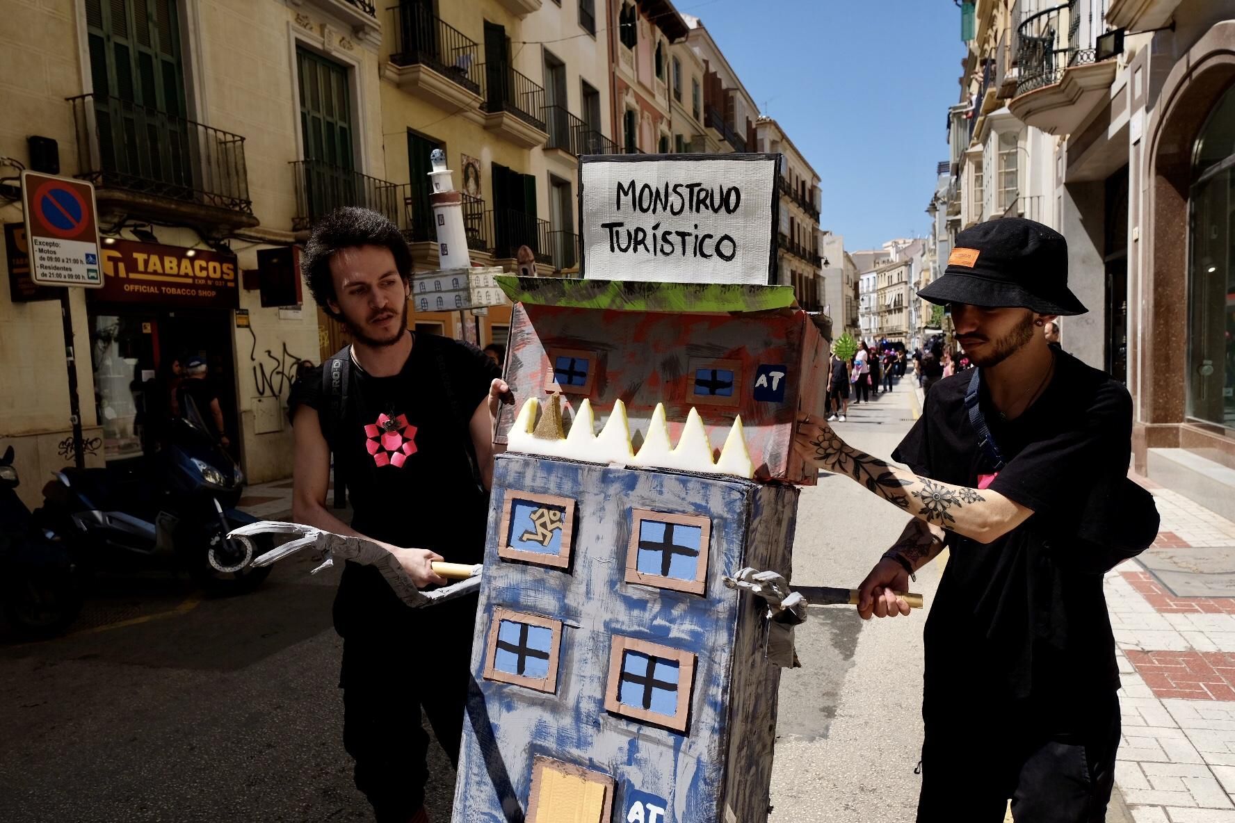 Manifestación de La Invisible contra su desalojo