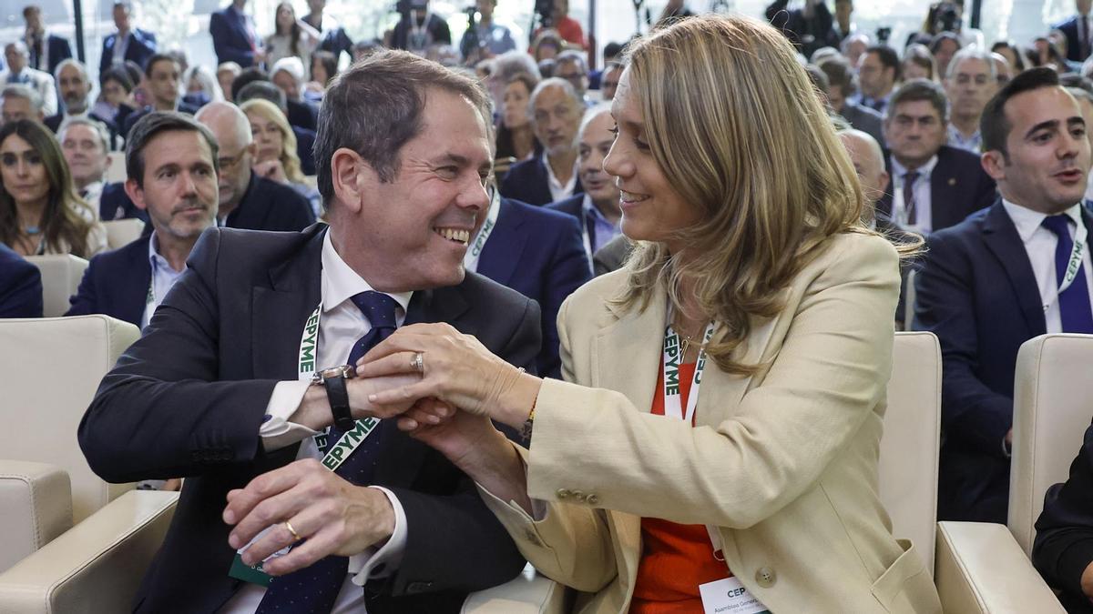 Ángela de Miguel se impone a Cuerva como presidenta de Cepyme: Es una nueva etapa Ángela de Miguel se impone a Cuerva como presidenta de Cepyme: Es una nueva etapa