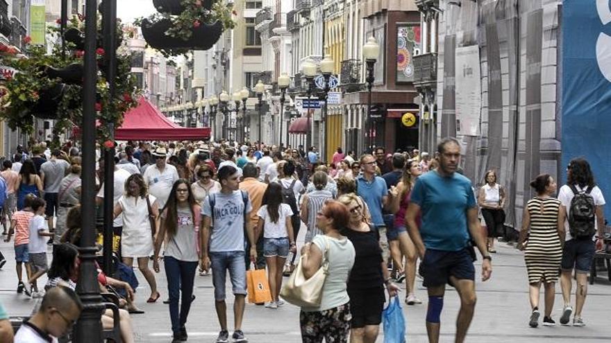 María del Carmen y Antonio, los nombres más comunes en Las Palmas