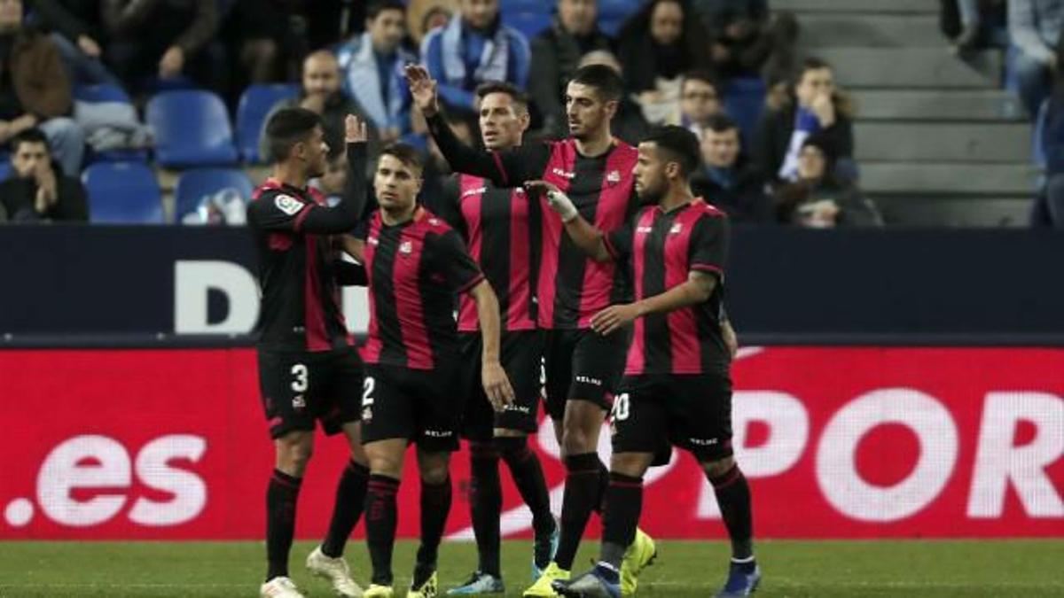 El Reus da una lección en la Rosaleda