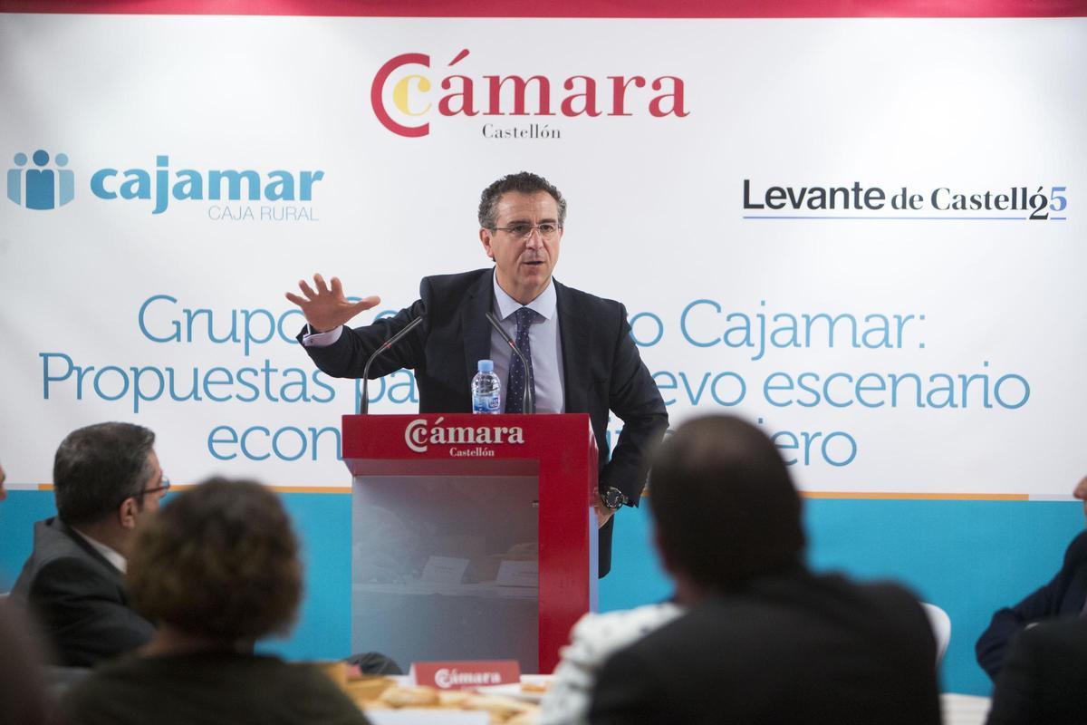 Conferencia de Eduardo Baamonde, presidente de Cajamar Caja Rural en la Cámara de Comercio de Castelló