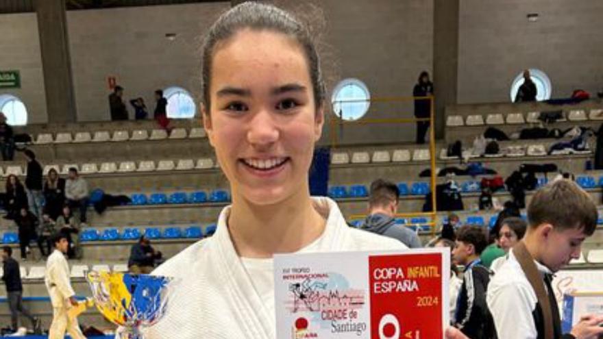 La judoca cullerdense Lola Vázquez se cuelga el bronce en la Copa de España infantil