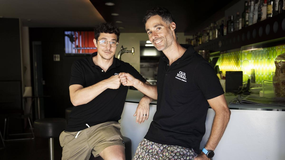 Gómez i Clotet al restaurant 9Jutjat de Manresa, ultimant els detalls abans del Tour