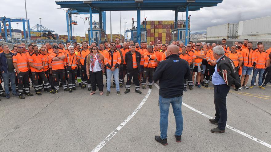 Protesta de los los estibadores en el Puerto de Las Palmas