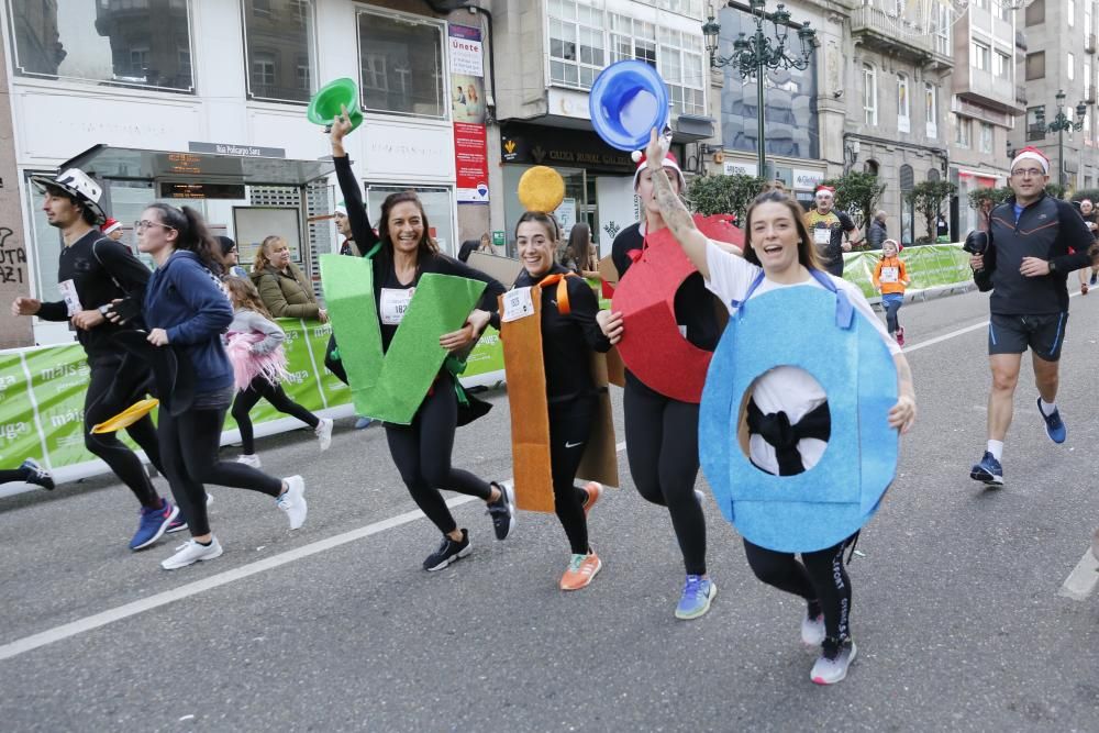 Miles de participantes celebraron el fin de año por el centro de Vigo