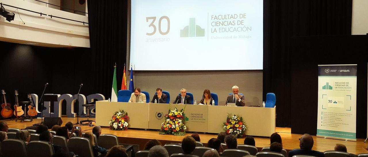 Ciencias de la Educación celebra sus 30 años en un momento de ...