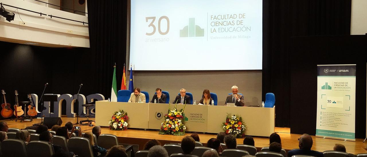 Acto de celebración de los 30 años de la constitución de la Facultad de Ciencias de la Educación de la UMA.