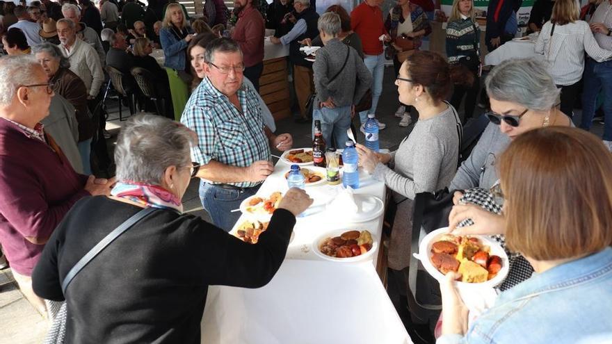 Medio millar de raciones de sabroso cocido con petote