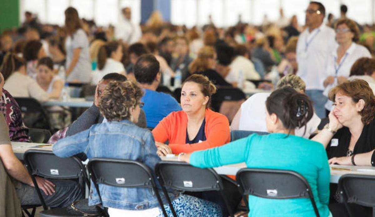 Opositores durante una prueba anterior para sanitarios.