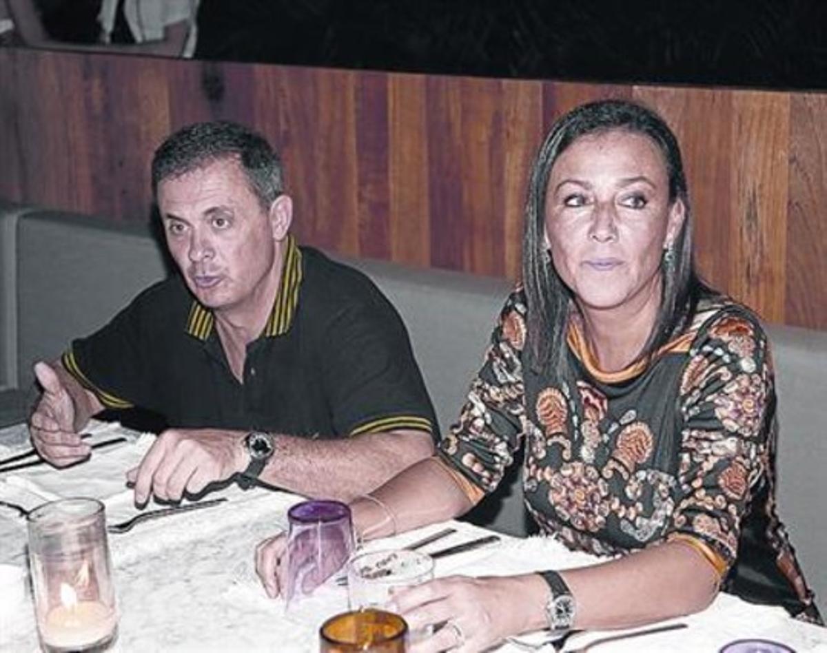 Jordi Pujol Ferrusola i Mercè Gironès, en un hotel d’Acapulco.