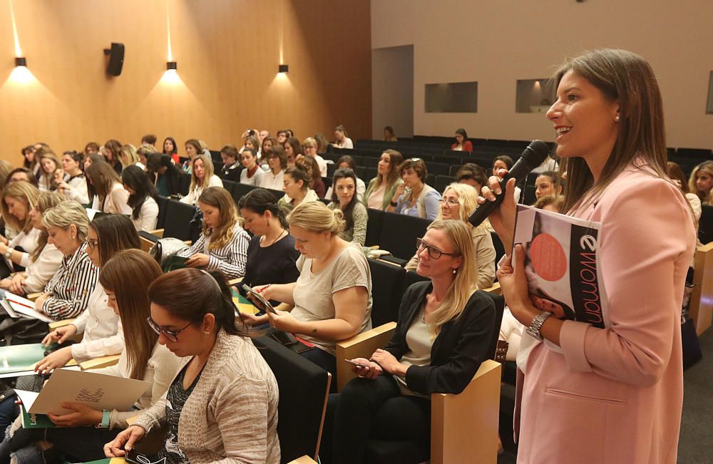 El encuentro contó con la participación de Carmen García García, de IBM, Almudena del Mar Muñoz, de BlaBlaCar; Marta Alejano Peña, de Hawkers; y María Gómez del Pozuelo, CEO de Womenalia