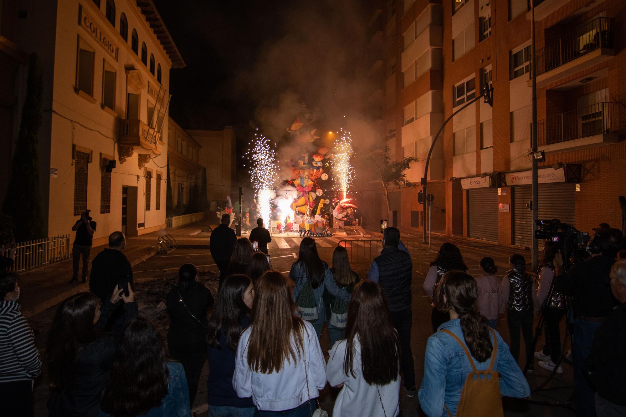 Los mejores momentos de una 'Nit de la Cremà' para el recuerdo en Burriana