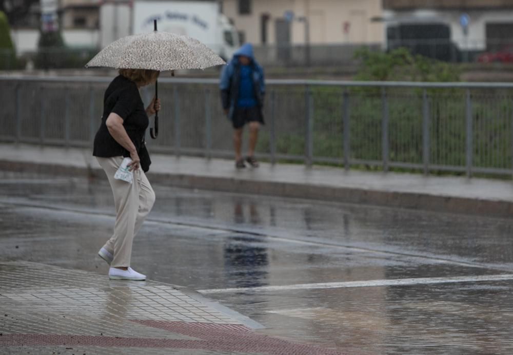 Cortes de tráfico en Sagunt por la intensa lluvia