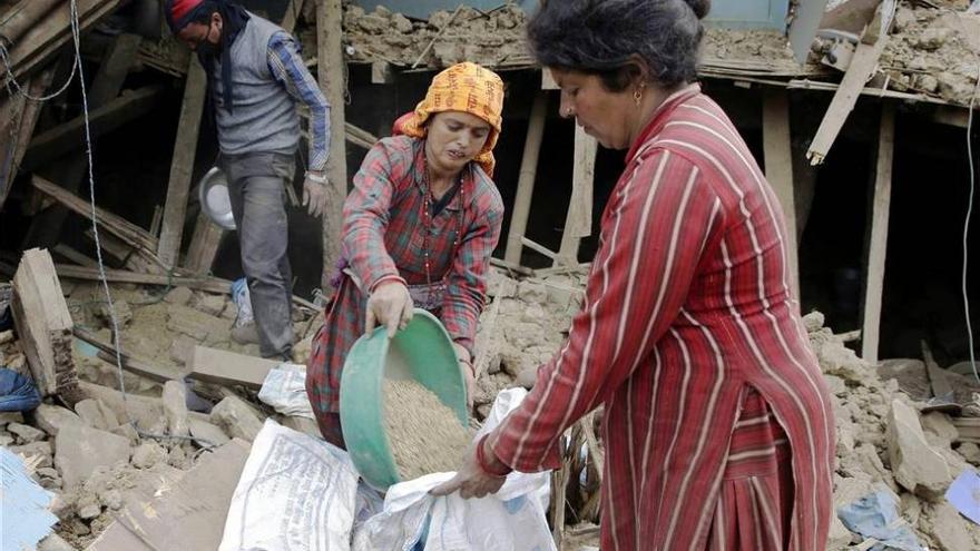 El mal tiempo dificulta el rescate de los últimos supervivientes en Nepal