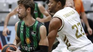 lmendiola55144445 graf1722  badalona  barcelona   27 09 2020   el p vot croata200927201227