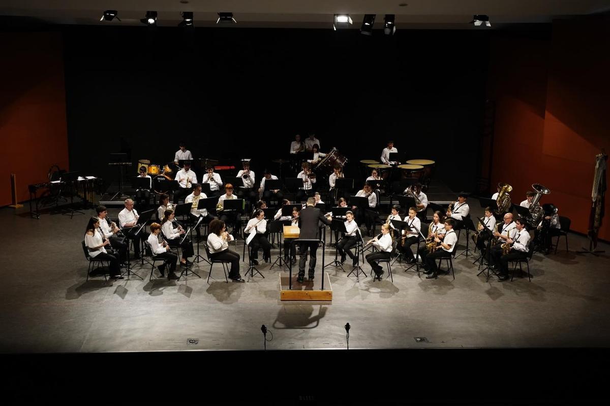 Una sociedad musical en el Festival de Bandes Juvenils de la Llosa de Ranes de una edición pasada.