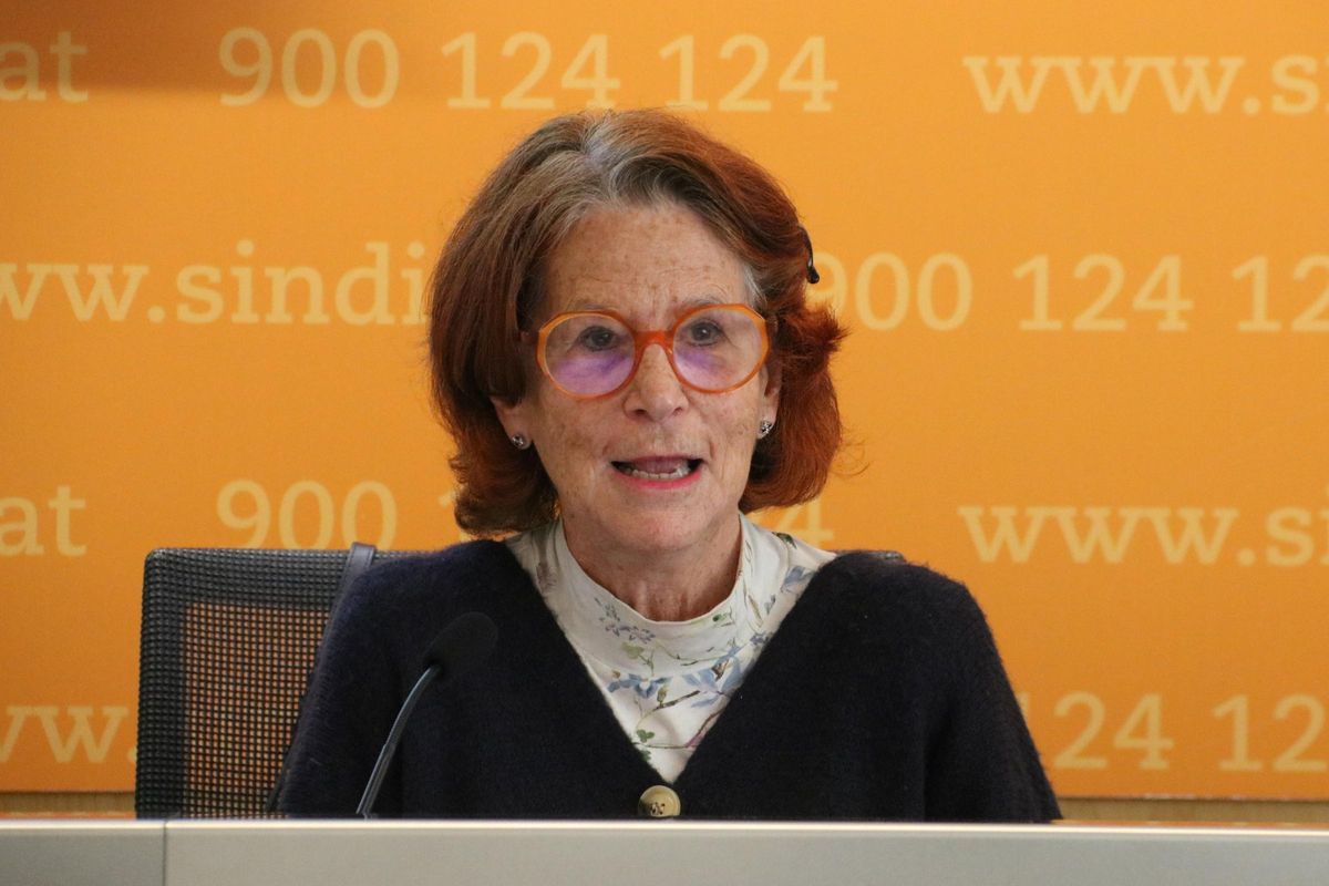 La síndica de greuges, Esther Giménez-Salinas.
