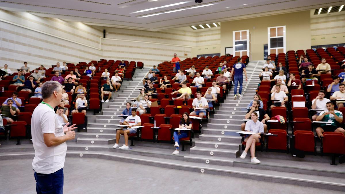Examen de oposiciones de Educación en Rabanales, el año pasado.
