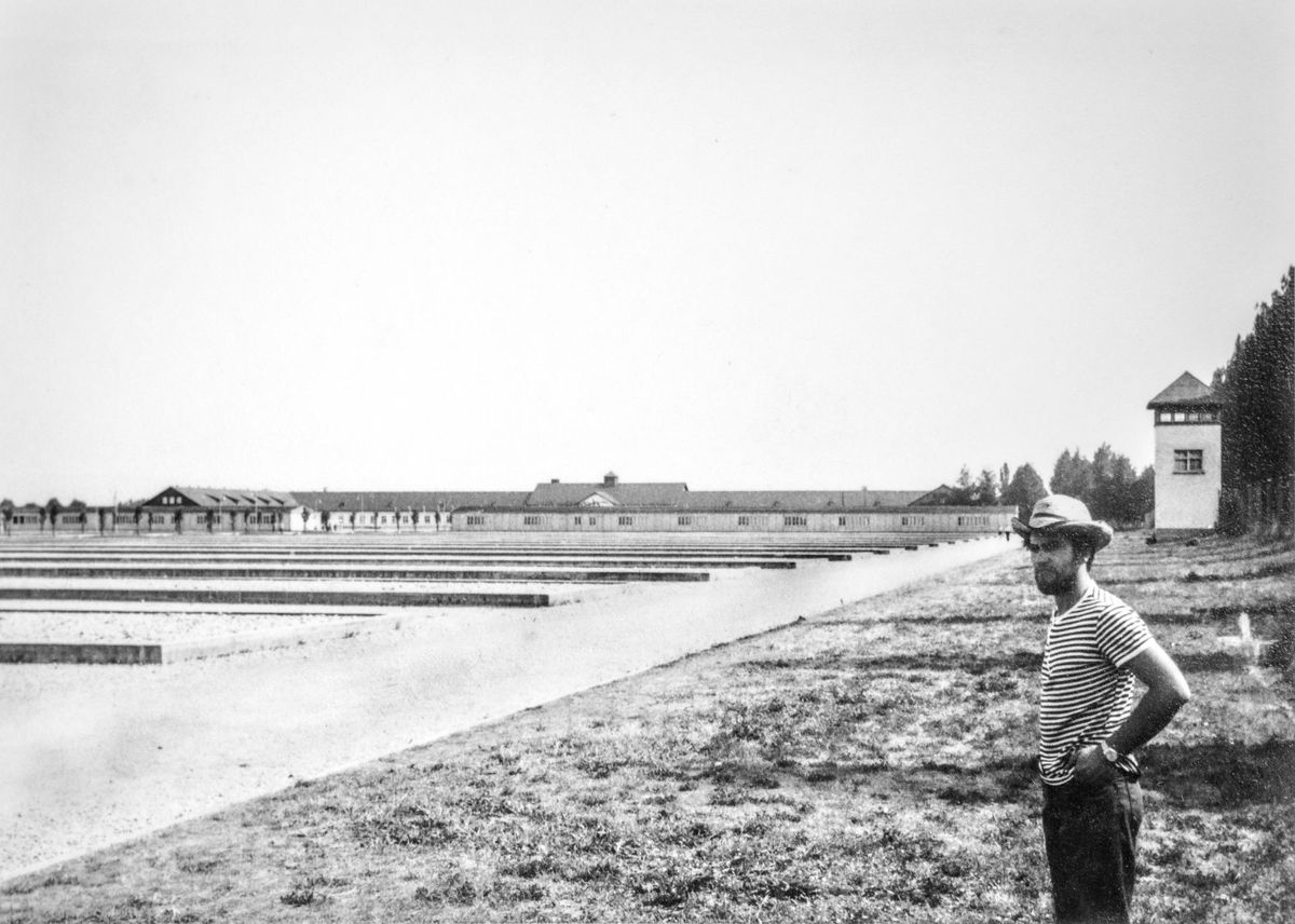 Rambla en la seua primera visita a Dachau, a l'estiu de 1971.