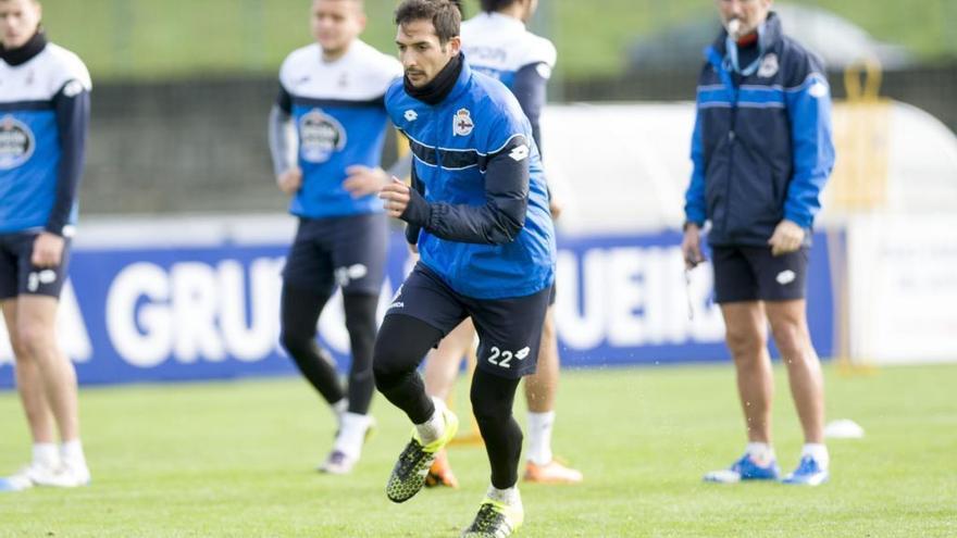 Celso Borges durante un entrenamiento.