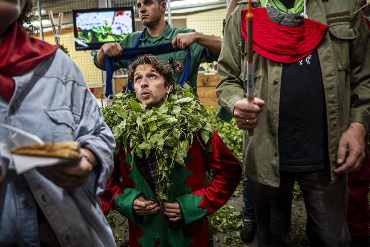 Les millors imatges del primer salt de Plens de la Patum 2026