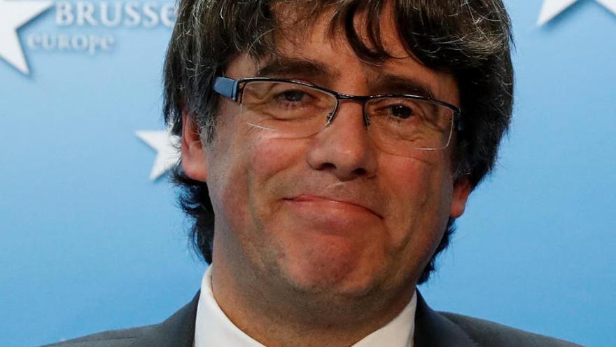 La fiscalia demana arrestar Puigdemont i els quatre consellers destituïts que són a Bèlgica
