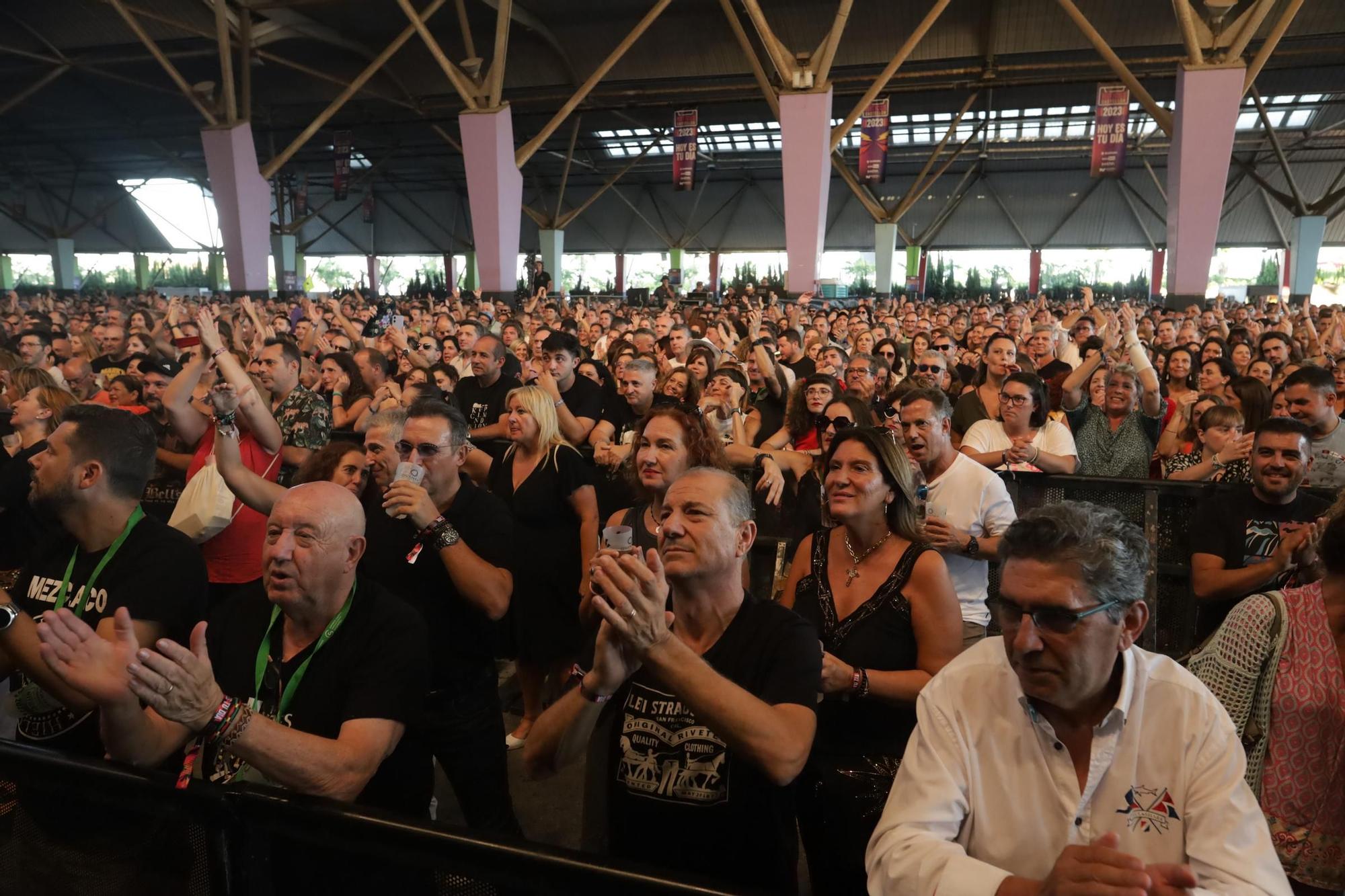 La música no para: El público en júbilo de Míticos