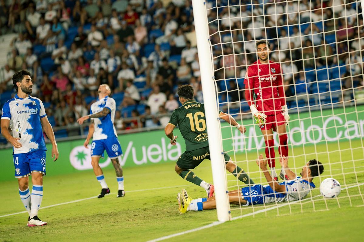 Tenerife - Sporting, en imágenes Tenerife - Sporting, en imágenes